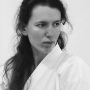 portrait-Manon-web-petit2-256x300
